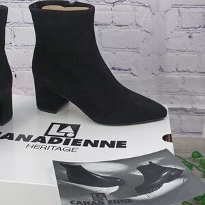 La Canadienne Suede Hero Boot  NIB